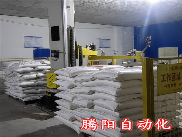 玉米粉碼垛機器人減少了包裝材料的破損和浪費